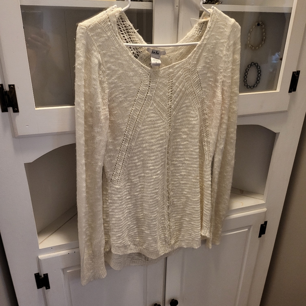 Feminine sweater